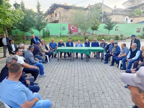 KAYMAKAM DURU HAZİRAN HALKGÜNÜ TOPLANTISINI KINIK KÖYÜNDE YAPTI.